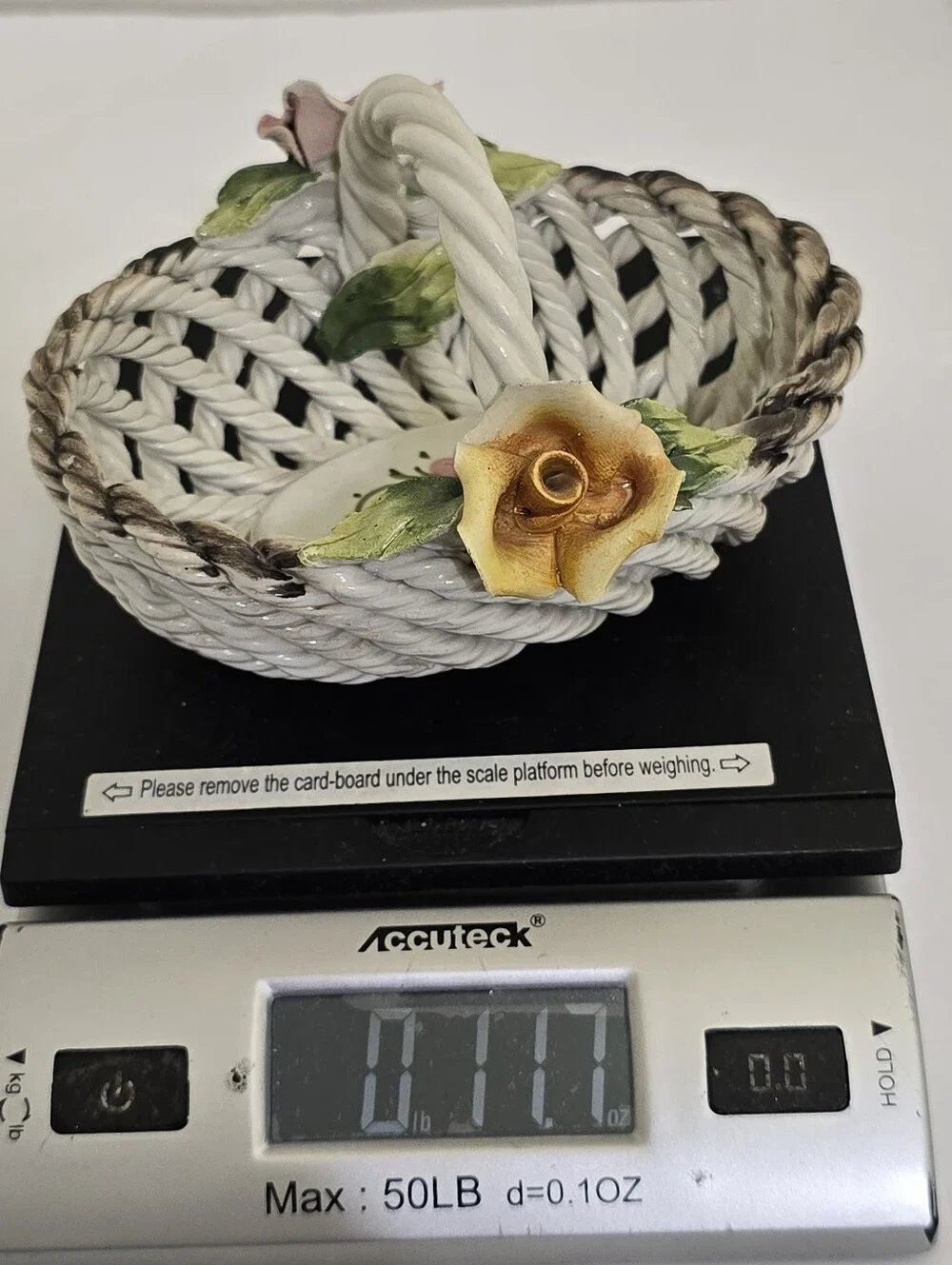 Capodimonte color white